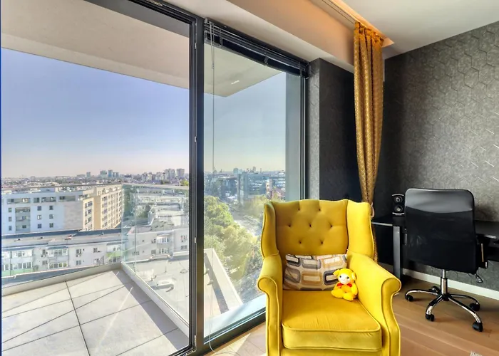 Prestige Views: Luxury Retreat Бухарест