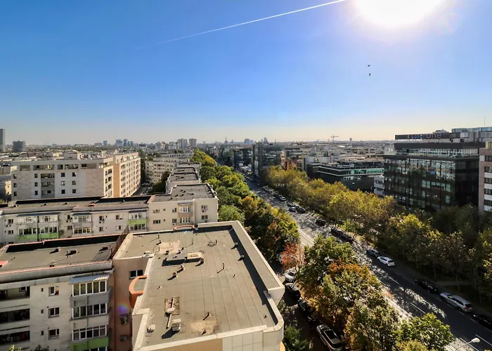 Prestige Views: Luxury Retreat *